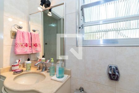 Casa à venda com 254m², 5 quartos e 3 vagas Casa à venda com 254m², 5 quartos e 3 vagasBanheiro 1