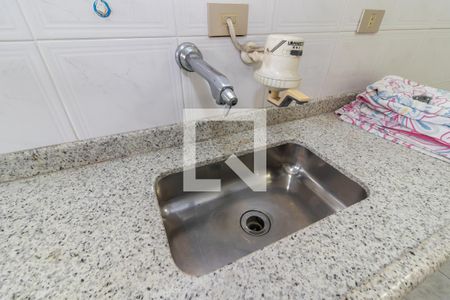 Casa à venda com 254m², 5 quartos e 3 vagas Casa à venda com 254m², 5 quartos e 3 vagasCozinha da Edícula