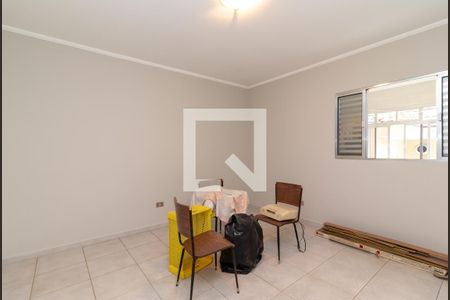 Casa à venda com 254m², 5 quartos e 3 vagas Casa à venda com 254m², 5 quartos e 3 vagasQuarto da Edícula