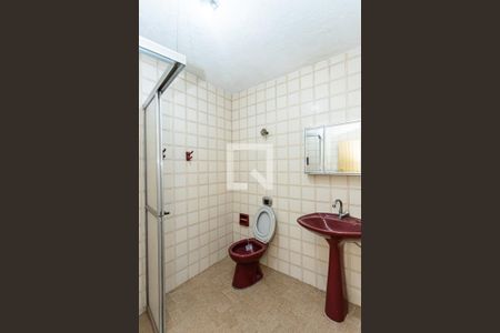 Banheiro de casa para alugar com 1 quarto, 45m² em Vila São Vicente, São Paulo