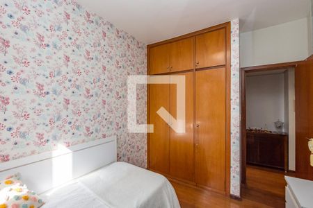 Apartamento à venda com 115m², 4 quartos e 2 vagasQuarto 3