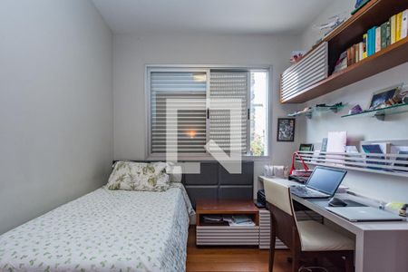 Apartamento à venda com 115m², 4 quartos e 2 vagasQuarto 2