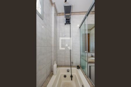 Apartamento à venda com 115m², 4 quartos e 2 vagasBanheiro da Suíte