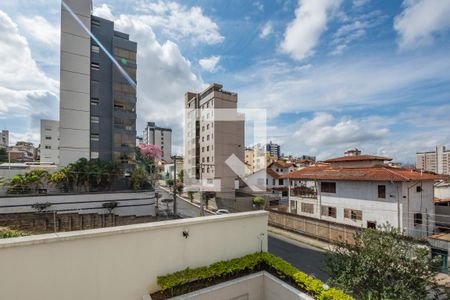 Apartamento à venda com 115m², 4 quartos e 2 vagasQuarto 4