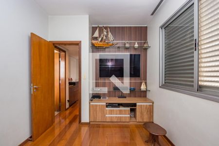 Apartamento à venda com 115m², 4 quartos e 2 vagasQuarto 4