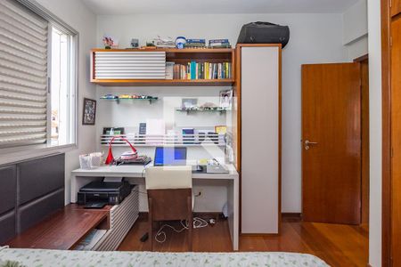 Apartamento à venda com 115m², 4 quartos e 2 vagasQuarto 2