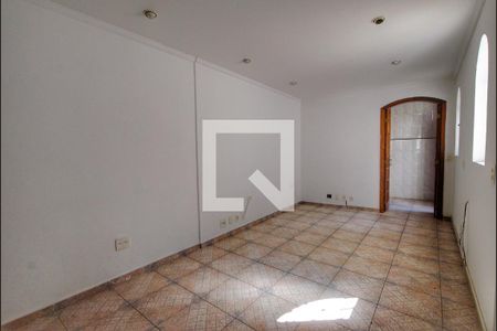 Casa à venda com 67m², 3 quartos e sem vaga Casa à venda com 67m², 3 quartos e sem vagaSala