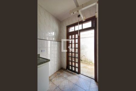 Casa à venda com 67m², 3 quartos e sem vaga Casa à venda com 67m², 3 quartos e sem vagaCozinha