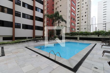 Apartamento para alugar com 226m², 4 quartos e 3 vagas Apartamento para alugar com 226m², 4 quartos e 3 vagasÁrea comum - Piscina