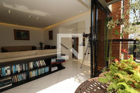 Apartamento para alugar com 226m², 4 quartos e 3 vagas Apartamento para alugar com 226m², 4 quartos e 3 vagasVaranda da Sala