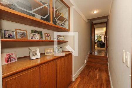 Apartamento para alugar com 226m², 4 quartos e 3 vagas Apartamento para alugar com 226m², 4 quartos e 3 vagasCorredor dos Quartos