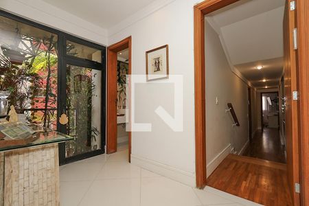 Apartamento para alugar com 226m², 4 quartos e 3 vagas Apartamento para alugar com 226m², 4 quartos e 3 vagasHall de Entrada