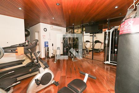 Apartamento para alugar com 226m², 4 quartos e 3 vagas Apartamento para alugar com 226m², 4 quartos e 3 vagasÁrea comum - Academia