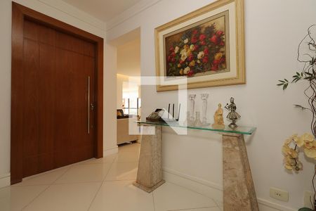 Apartamento para alugar com 226m², 4 quartos e 3 vagas Apartamento para alugar com 226m², 4 quartos e 3 vagasHall de Entrada