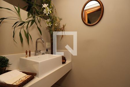 Apartamento para alugar com 226m², 4 quartos e 3 vagas Apartamento para alugar com 226m², 4 quartos e 3 vagasLavabo