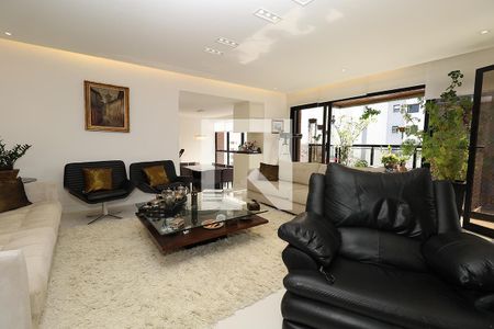 Apartamento para alugar com 226m², 4 quartos e 3 vagas Apartamento para alugar com 226m², 4 quartos e 3 vagasSala