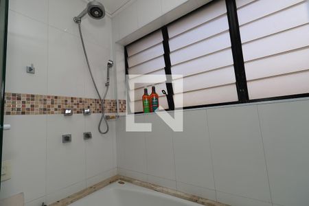 Apartamento para alugar com 226m², 4 quartos e 3 vagas Apartamento para alugar com 226m², 4 quartos e 3 vagasBanheiro Quarto 4 - Suíte
