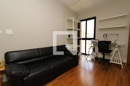 Apartamento para alugar com 226m², 4 quartos e 3 vagas Apartamento para alugar com 226m², 4 quartos e 3 vagasQuarto 1 - Escritório