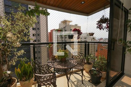 Apartamento para alugar com 226m², 4 quartos e 3 vagas Apartamento para alugar com 226m², 4 quartos e 3 vagasVaranda da Sala