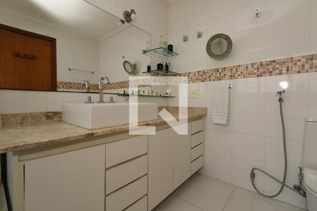 Apartamento para alugar com 226m², 4 quartos e 3 vagas Apartamento para alugar com 226m², 4 quartos e 3 vagasBanheiro Quarto 4 - Suíte