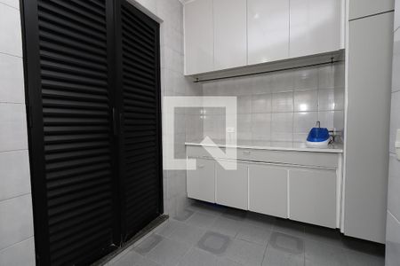 Apartamento para alugar com 226m², 4 quartos e 3 vagas Apartamento para alugar com 226m², 4 quartos e 3 vagasÁrea de Serviço