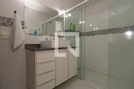 Apartamento para alugar com 226m², 4 quartos e 3 vagas Apartamento para alugar com 226m², 4 quartos e 3 vagasBanheiro Quarto 2 - Suíte