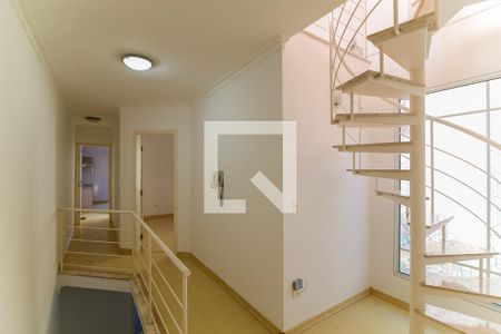 Casa para alugar com 250m², 3 quartos e 3 vagasCorredor