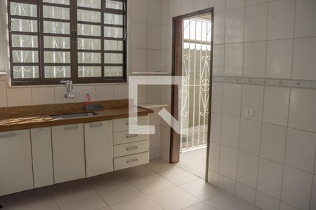 Casa de condomínio à venda com 340m², 3 quartos e 3 vagas Casa de condomínio à venda com 340m², 3 quartos e 3 vagasCozinha