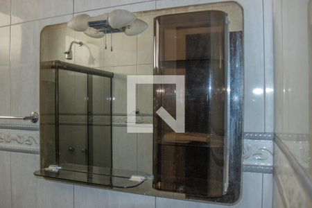 Casa de condomínio à venda com 340m², 3 quartos e 3 vagas Casa de condomínio à venda com 340m², 3 quartos e 3 vagasBanheiro