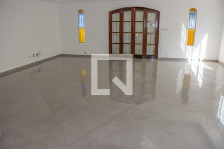 Sala de casa de condomínio à venda com 3 quartos, 340m² em Itaipu, Niterói