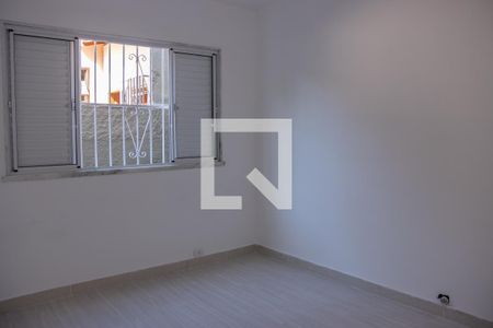 Casa de condomínio à venda com 340m², 3 quartos e 3 vagas Casa de condomínio à venda com 340m², 3 quartos e 3 vagasQuarto 2