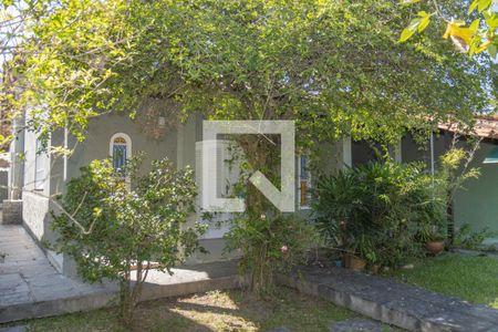 Casa de condomínio à venda com 340m², 3 quartos e 3 vagas Casa de condomínio à venda com 340m², 3 quartos e 3 vagasQuintal