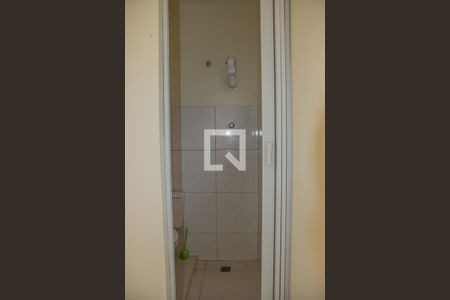 Casa de condomínio à venda com 340m², 3 quartos e 3 vagas Casa de condomínio à venda com 340m², 3 quartos e 3 vagasBanheiro de serviço