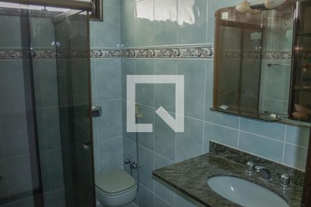 Casa de condomínio à venda com 340m², 3 quartos e 3 vagas Casa de condomínio à venda com 340m², 3 quartos e 3 vagasBanheiro da Suíte