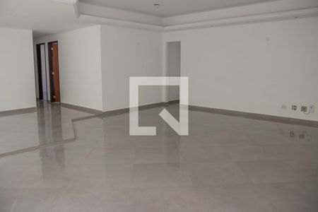 Sala de casa de condomínio à venda com 3 quartos, 340m² em Itaipu, Niterói