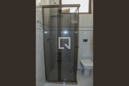 Casa de condomínio à venda com 340m², 3 quartos e 3 vagas Casa de condomínio à venda com 340m², 3 quartos e 3 vagasBanheiro