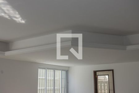 Sala de casa de condomínio à venda com 3 quartos, 340m² em Itaipu, Niterói