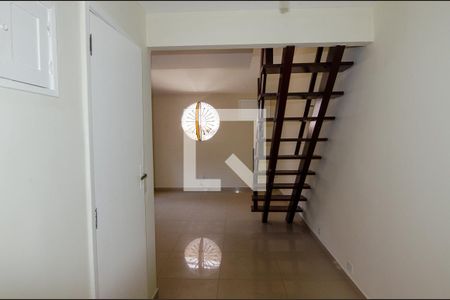 Sala de casa de condomínio à venda com 3 quartos, 87m² em Recreio dos Bandeirantes, Rio de Janeiro