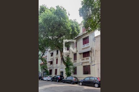 Apartamento à venda com 75m², 3 quartos e sem vaga Apartamento à venda com 75m², 3 quartos e sem vagaFachada