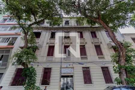 Apartamento à venda com 75m², 3 quartos e sem vaga Apartamento à venda com 75m², 3 quartos e sem vagaFachada