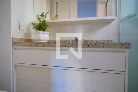 Banheiro da Suíte de apartamento para alugar com 2 quartos, 142m² em Passo D’areia, Porto Alegre