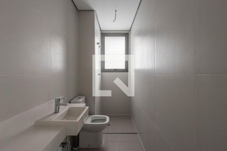 Apartamento à venda com 371m², 3 quartos e 4 vagasBanheiro da Suíte 3