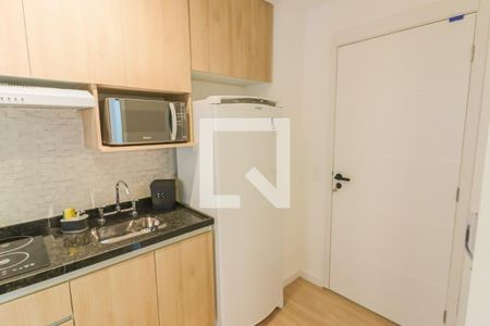 Quarto / Cozinha de apartamento para alugar com 1 quarto, 22m² em Butantã, São Paulo
