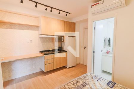 Quarto / Cozinha de apartamento para alugar com 1 quarto, 22m² em Butantã, São Paulo