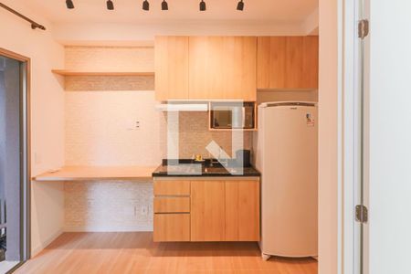 Quarto / Cozinha de apartamento para alugar com 1 quarto, 22m² em Butantã, São Paulo
