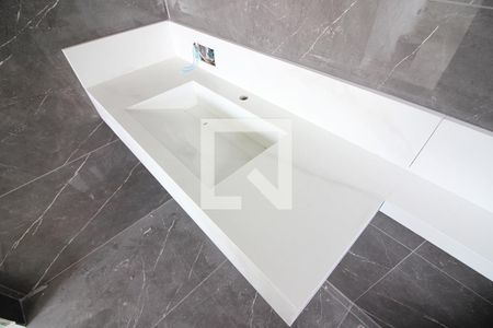 Apartamento à venda com 107m², 2 quartos e 2 vagasBanheiro da Suíte 2