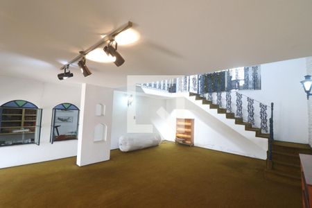 Sala  de casa para alugar com 3 quartos, 402m² em Parque São Domingos, São Paulo