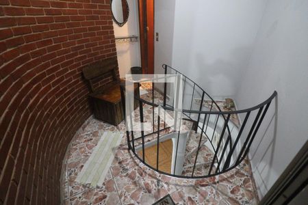 Apartamento à venda com 114m², 3 quartos e 2 vagasEscada