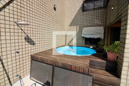 Apartamento à venda com 270m², 4 quartos e 2 vagasPiscina