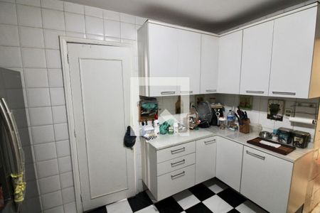 Apartamento à venda com 270m², 4 quartos e 2 vagasCozinha